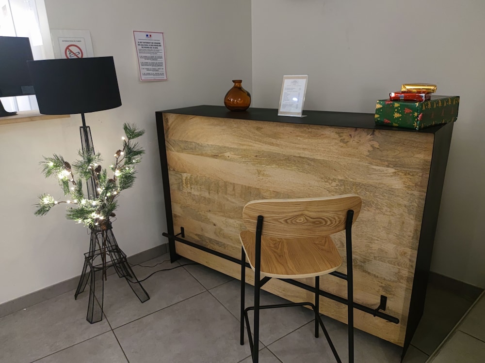 hotel le national
