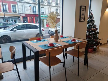 hotel le national