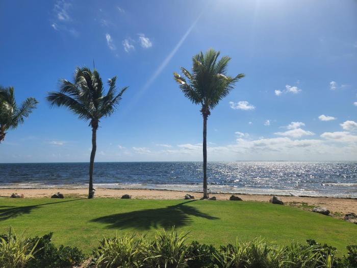 grand caymanian resort