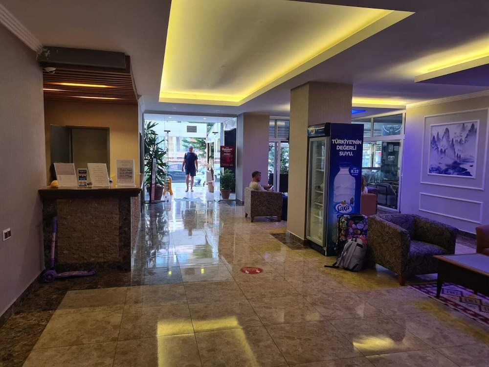 kleopatra aytur apart hotel