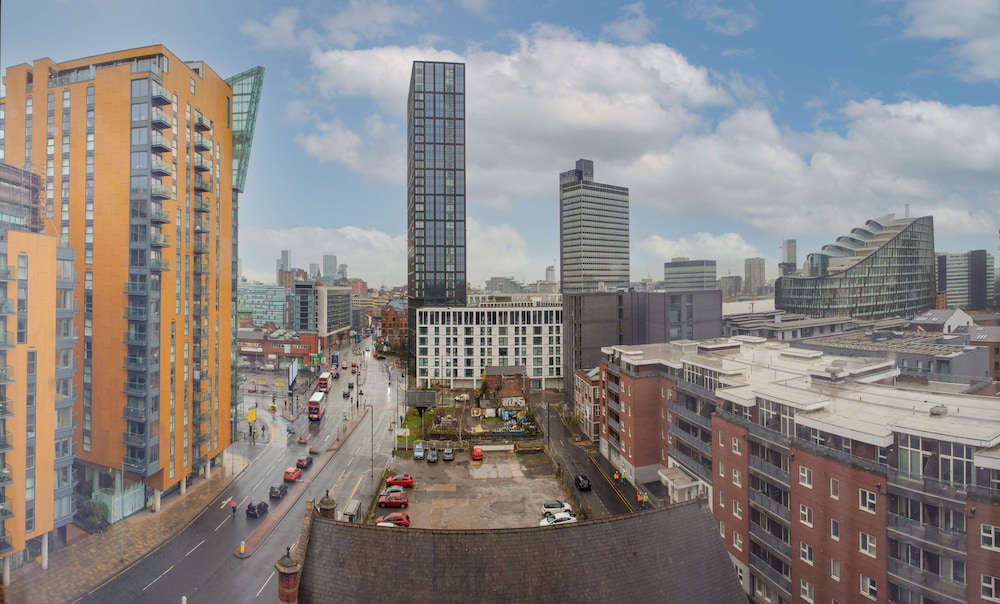 hampton by hilton manchester northern quarter