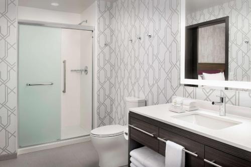 home2 suites by hilton denver central park