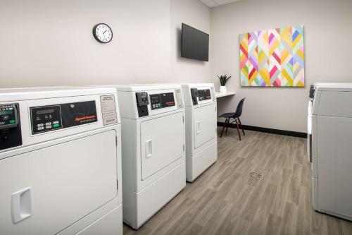 home2 suites by hilton denver central park