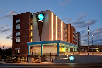 tru by hilton manchester downtown
