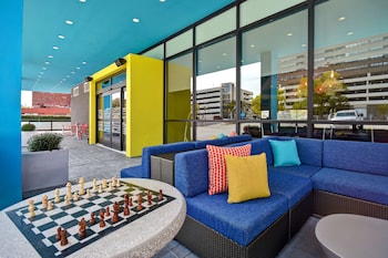 tru by hilton manchester downtown