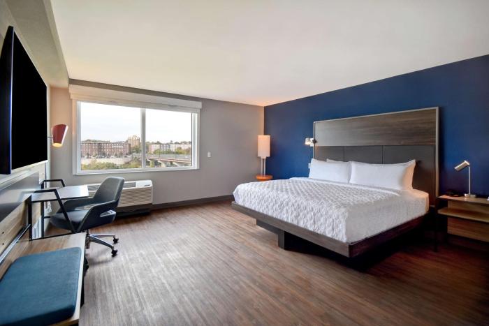 tru by hilton manchester downtown