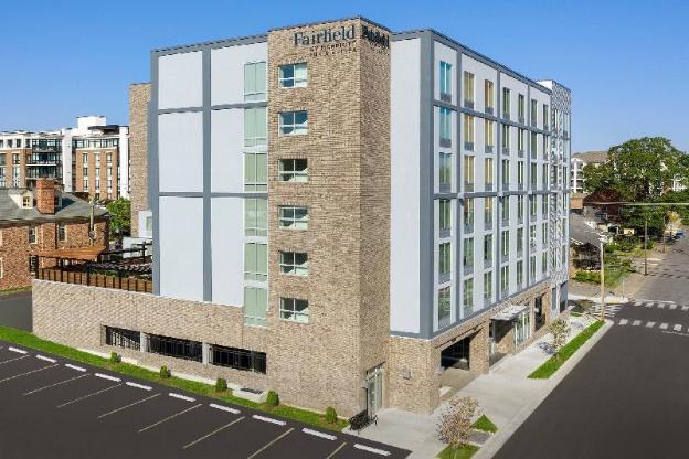 fairfield inn and suites by marriott nashville near vanderbilt