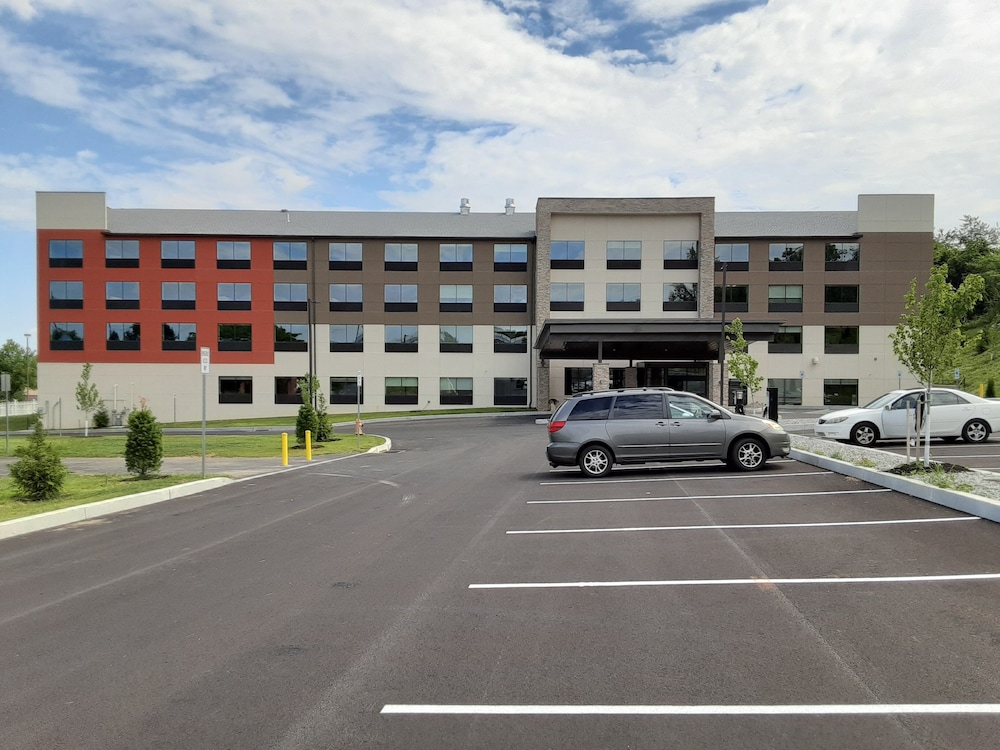 holiday inn express and suites harrisburg s mechanicsburg