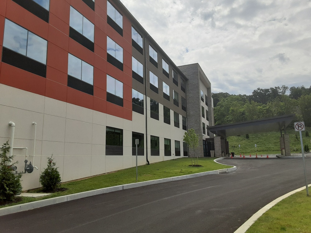 holiday inn express and suites harrisburg s mechanicsburg