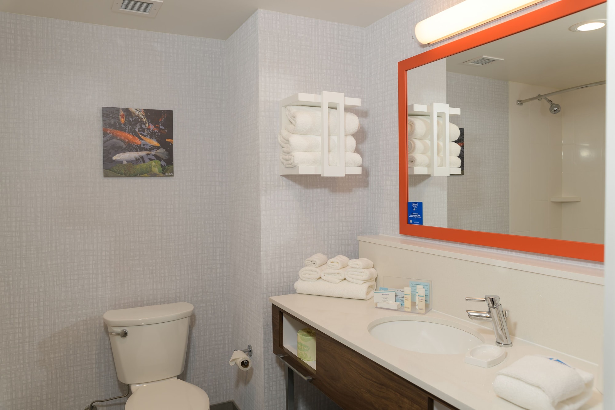 hampton inn and suites erie bayfront
