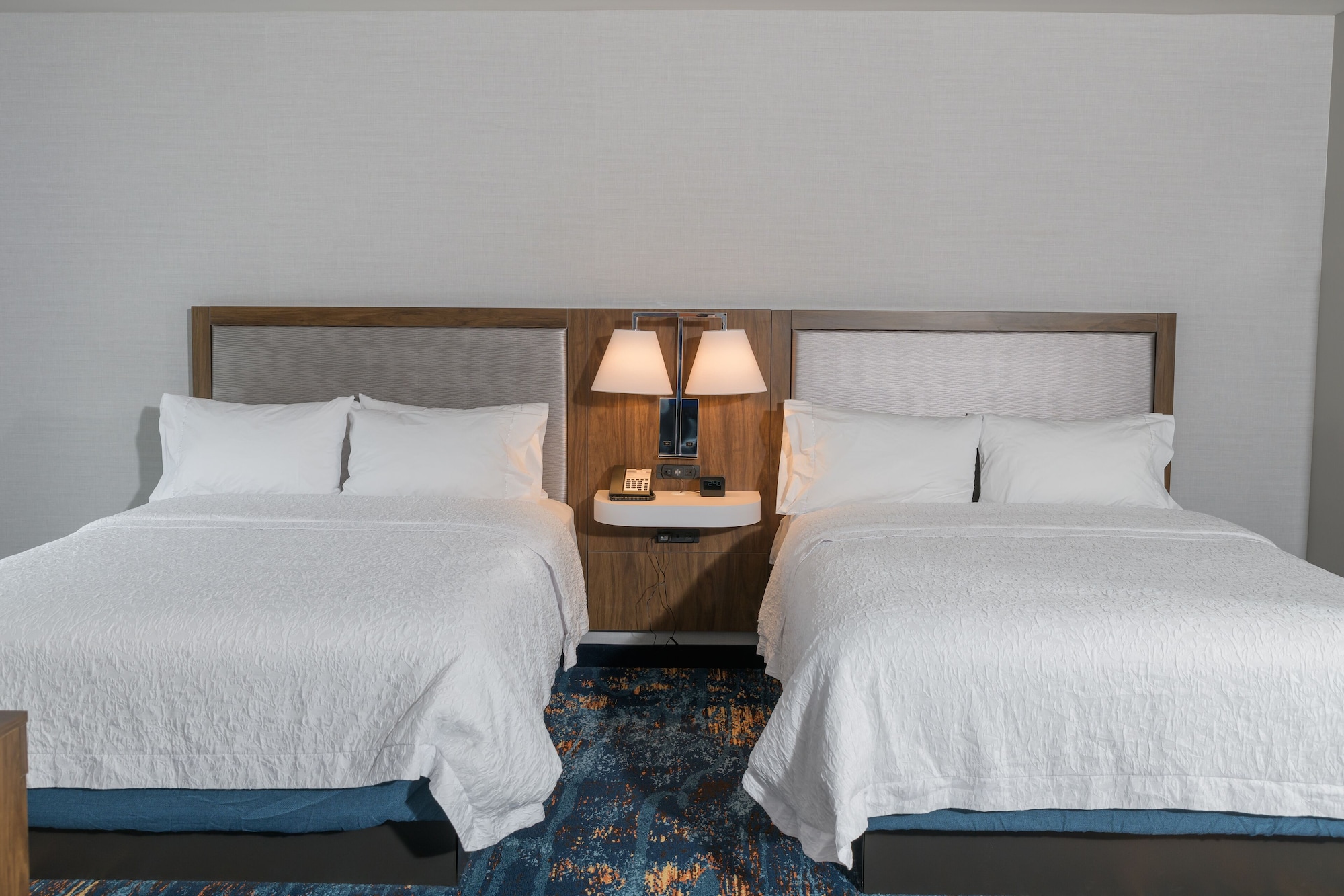 hampton inn and suites erie bayfront