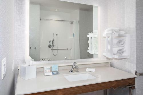 hampton inn and suites watsonville