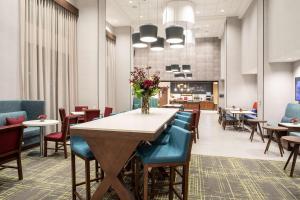 hampton inn and suites watsonville