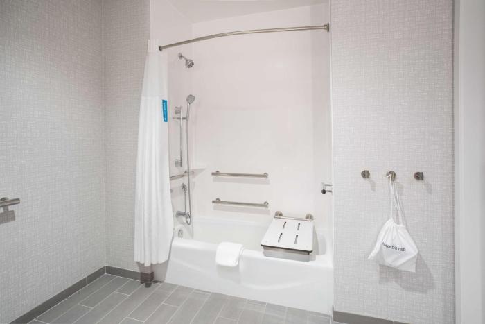 hampton inn and suites watsonville