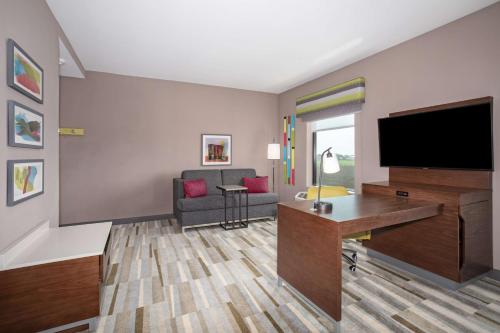 hampton inn and suites watsonville