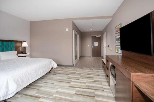hampton inn and suites watsonville