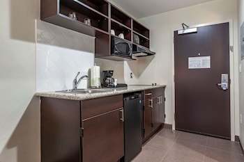 sleep inn and suites