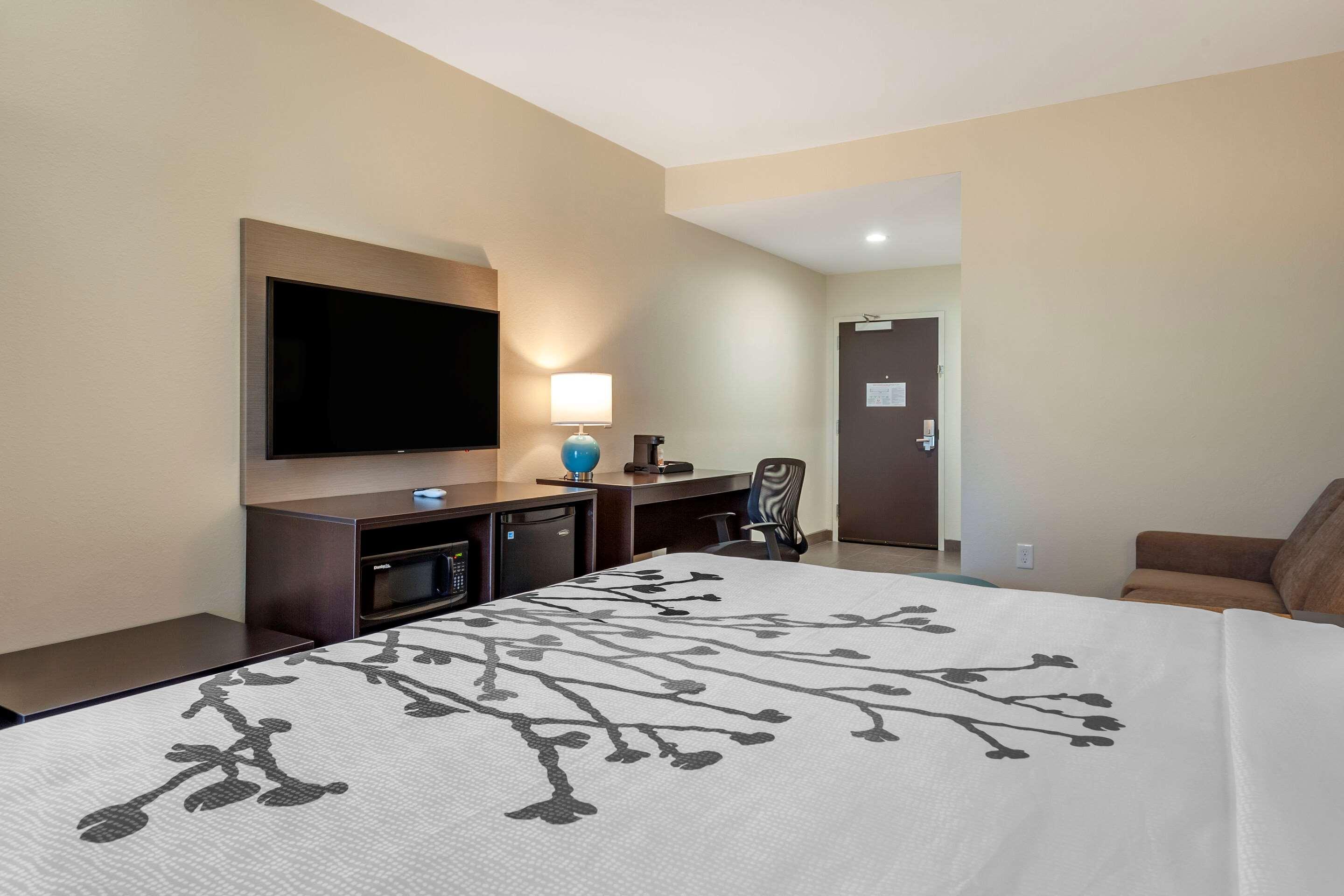 sleep inn and suites