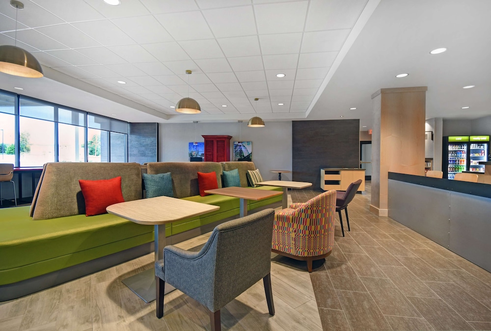home2 suites by hilton utica ny