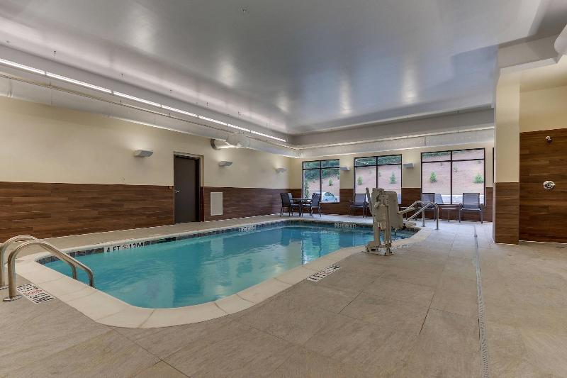 fairfield inn and suites by marriott asheville weaverville