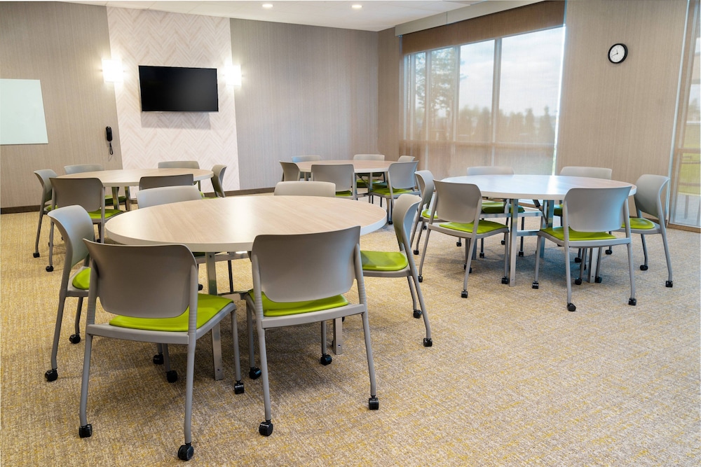 springhill suites by marriott spokane airport