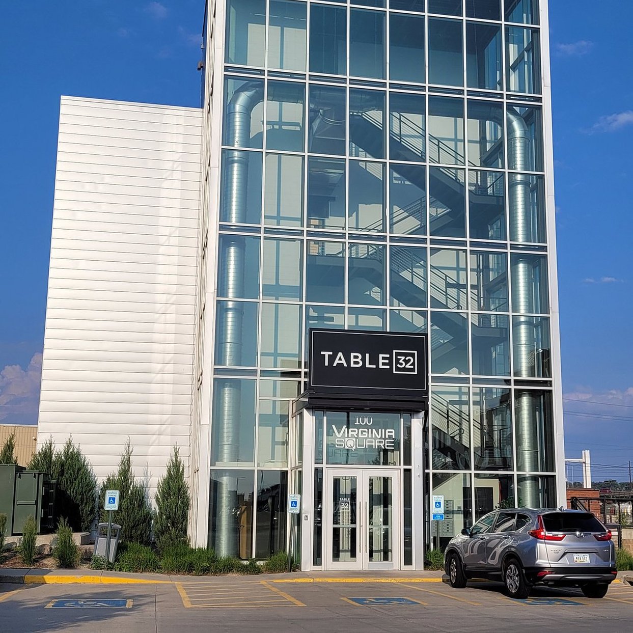 avid hotel sioux city downtown an ihg hotel