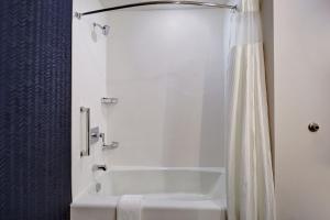 fairfield inn and suites by marriott grand rapids wyoming