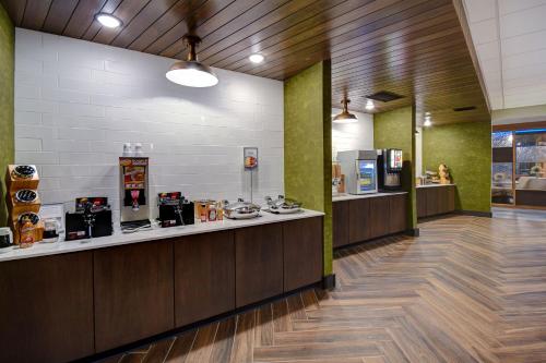 fairfield inn and suites by marriott grand rapids wyoming