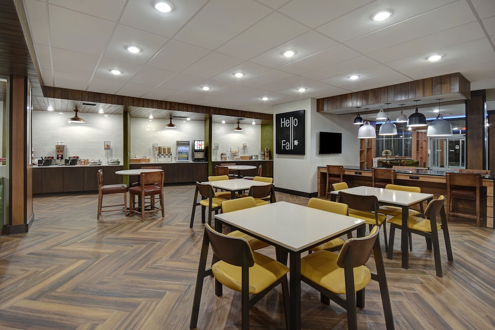 fairfield inn and suites by marriott grand rapids wyoming