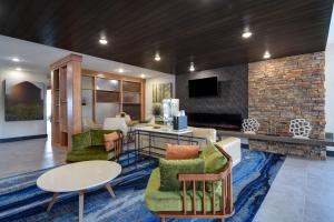 fairfield inn and suites by marriott grand rapids wyoming