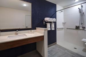 fairfield inn and suites by marriott grand rapids wyoming