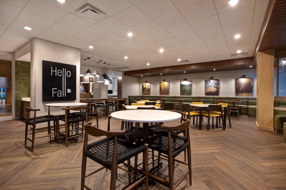 fairfield inn and suites by marriott chicago bolingbrook