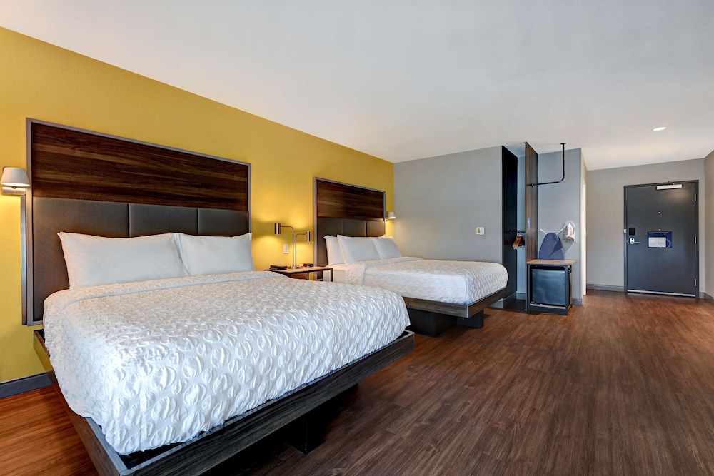 tru by hilton albuquerque north i 25