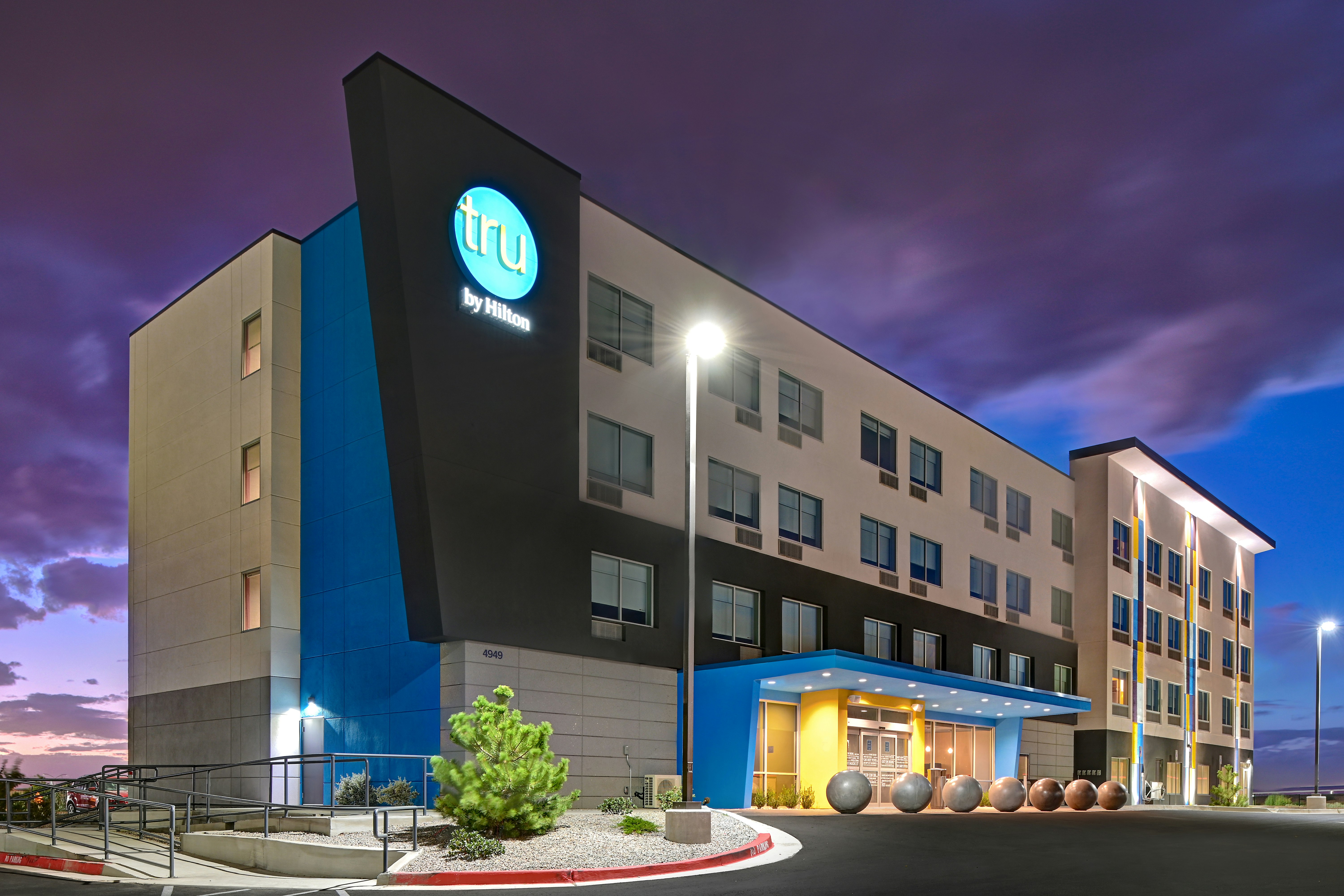 tru by hilton albuquerque north i 25