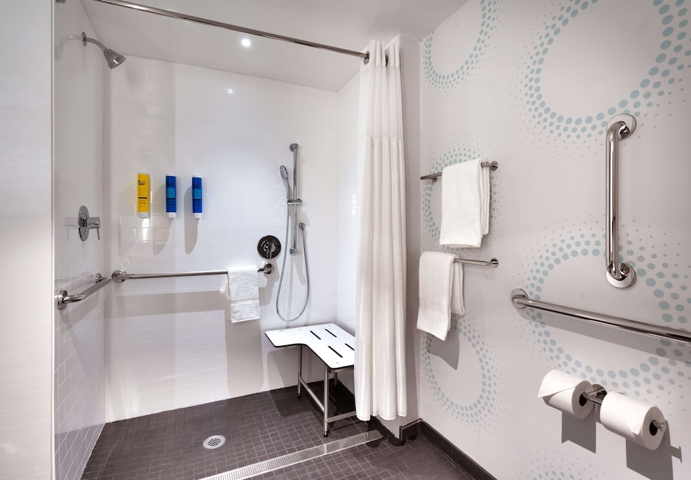 tru by hilton clearfield hill air force base ut