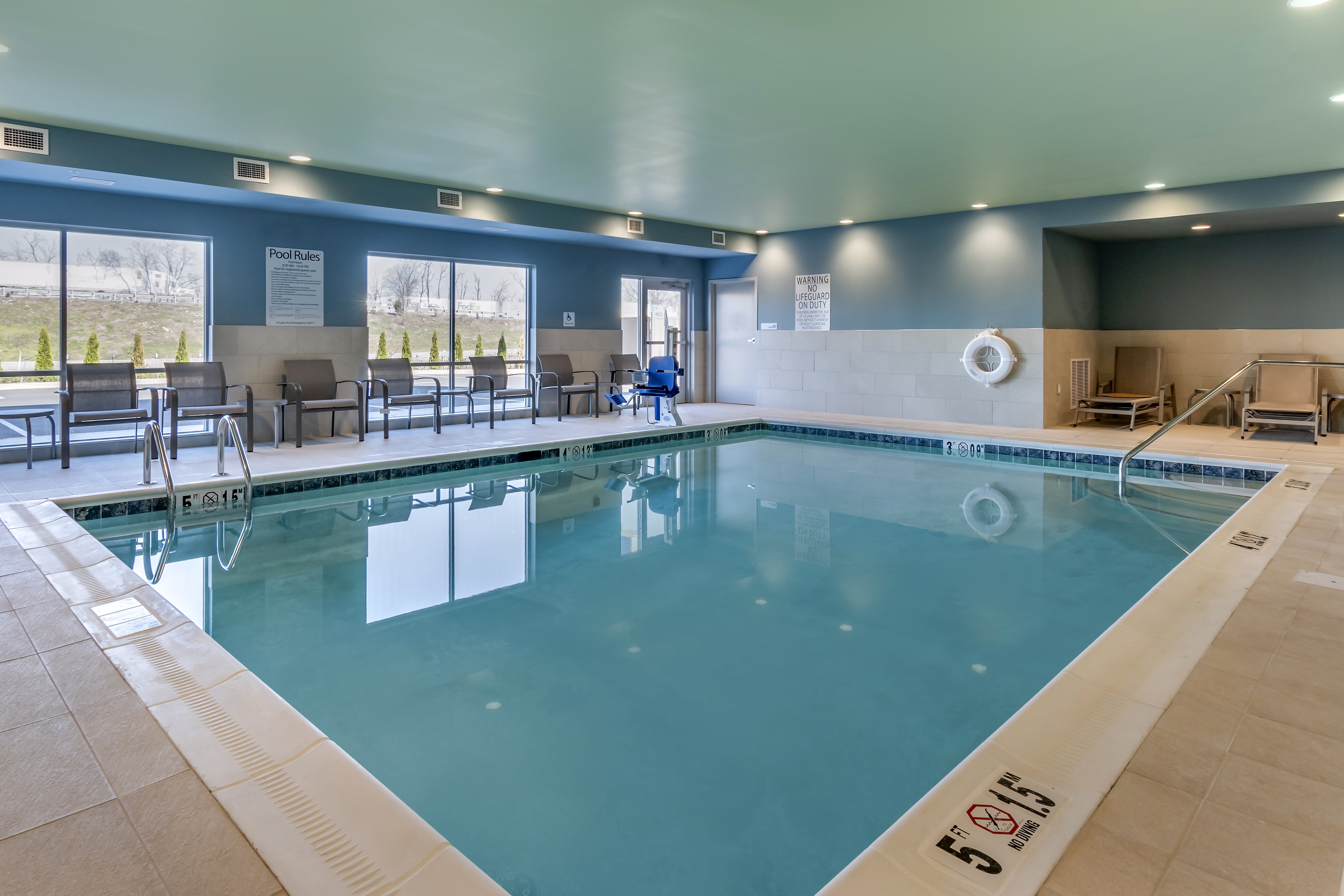 holiday inn express and suites carlisle southwest i 81
