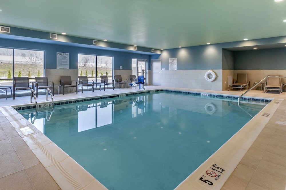 holiday inn express and suites carlisle southwest i 81