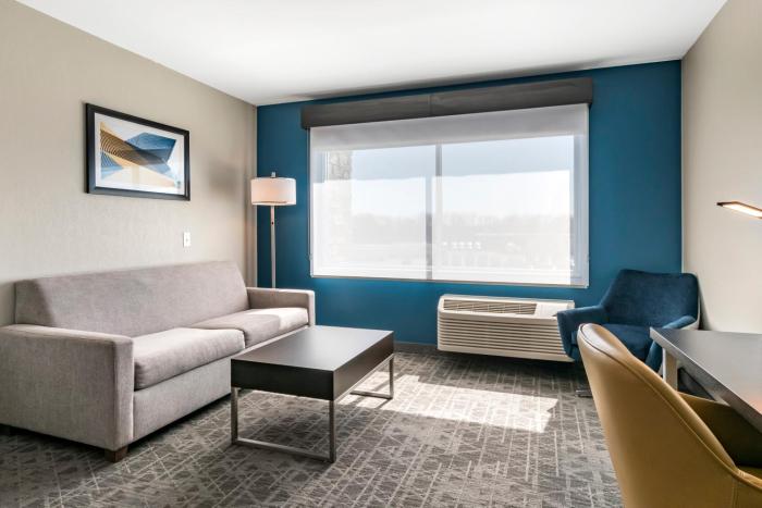 holiday inn express and suites carlisle southwest i 81