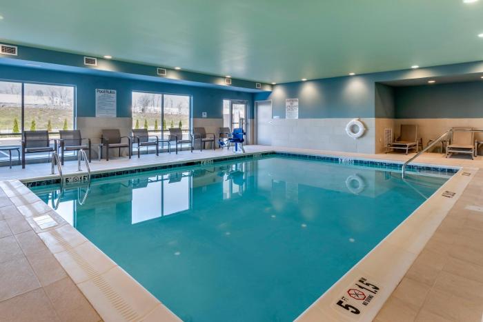 holiday inn express and suites carlisle southwest i 81