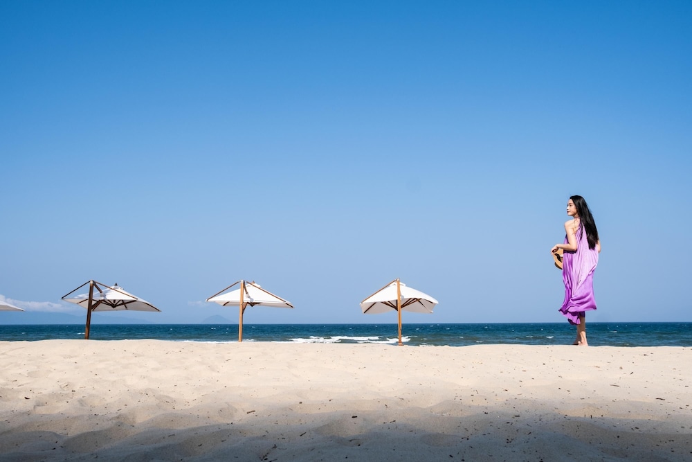 hoiana hotel and suites