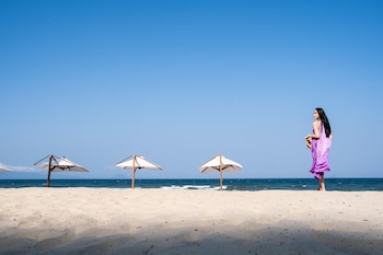 hoiana hotel and suites