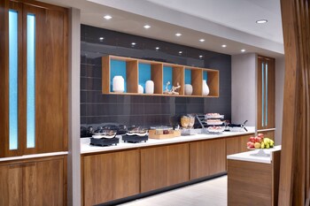 Springhill Suites By Marriott El Paso Airport,Fort Bliss>>El Paso,2.5 star