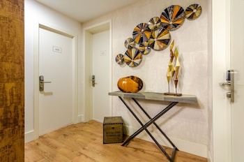 lx51 studios and suites by apt iin lisbon center