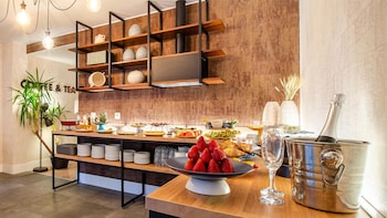 lx51 studios and suites by apt iin lisbon center