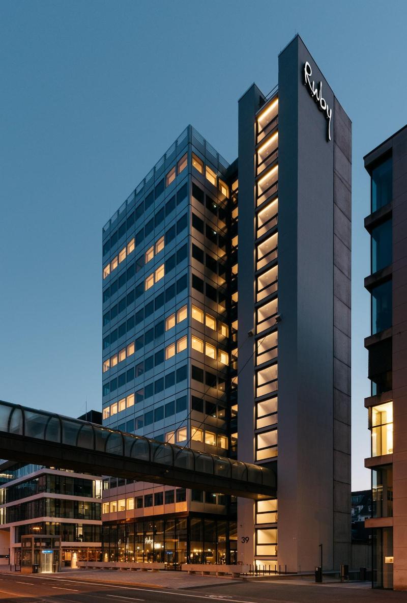 ruby luna hotel dusseldorf