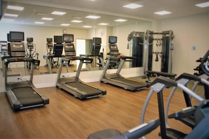 holiday inn express and sts edmonton sw windermere
