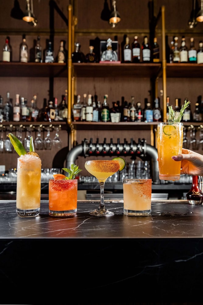 thompson san antonio riverwalk