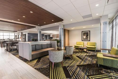 holiday inn express and suites welland an ihg hotel