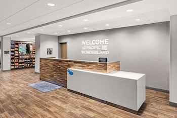 Hampton Inn & Suites Portland Tigard,Tigard>>Portland,2.5 star