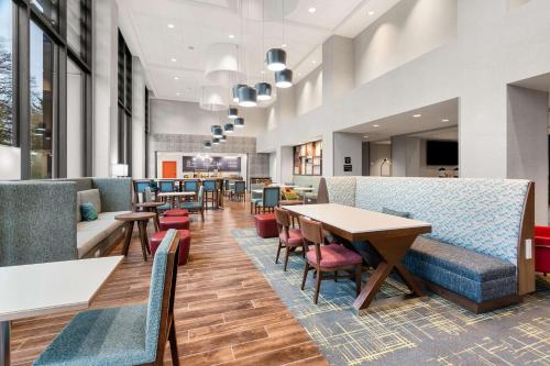 hampton inn and suites portland tigard